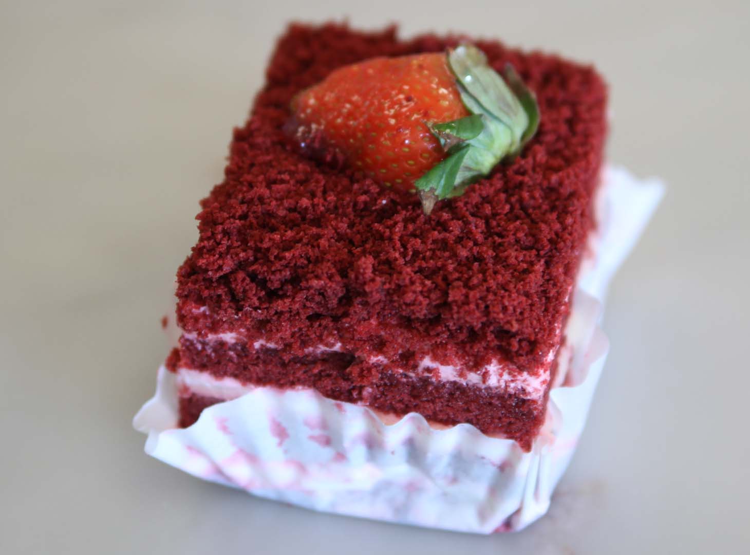 White Chocolate Raspberry Cake